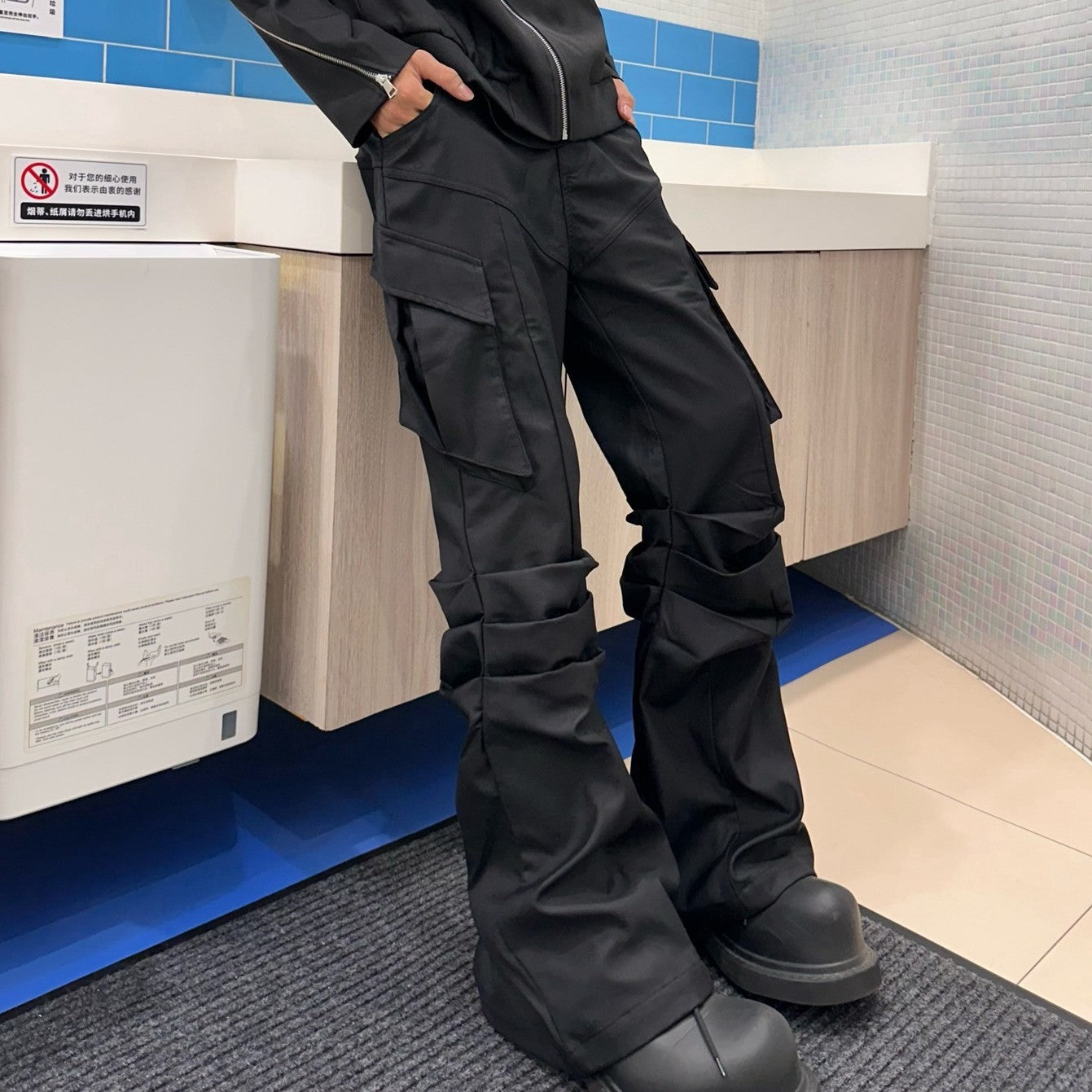 Large Pocket Pleated Black Cargo Pants Men mystore